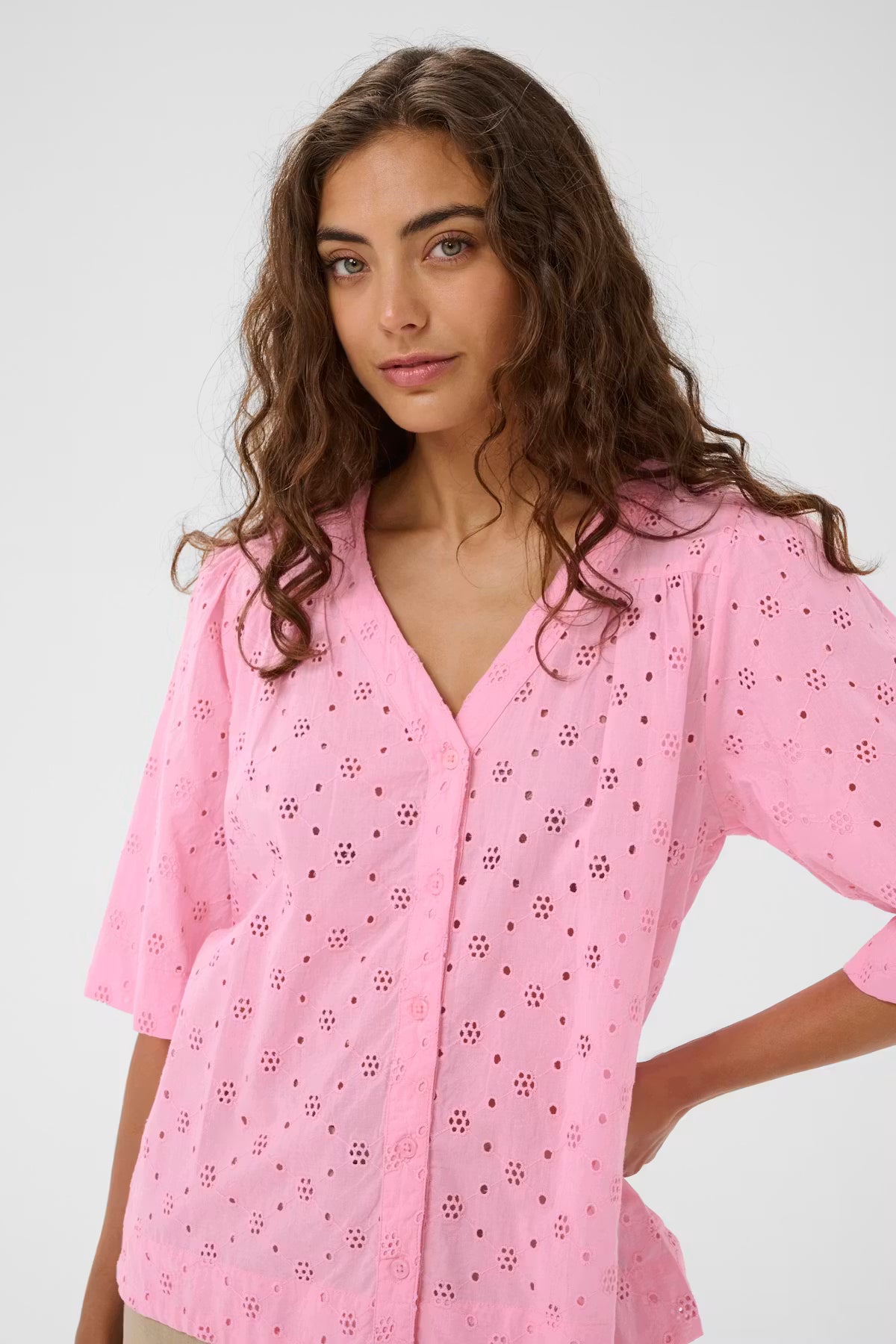 Blus med broderi CUadelfine